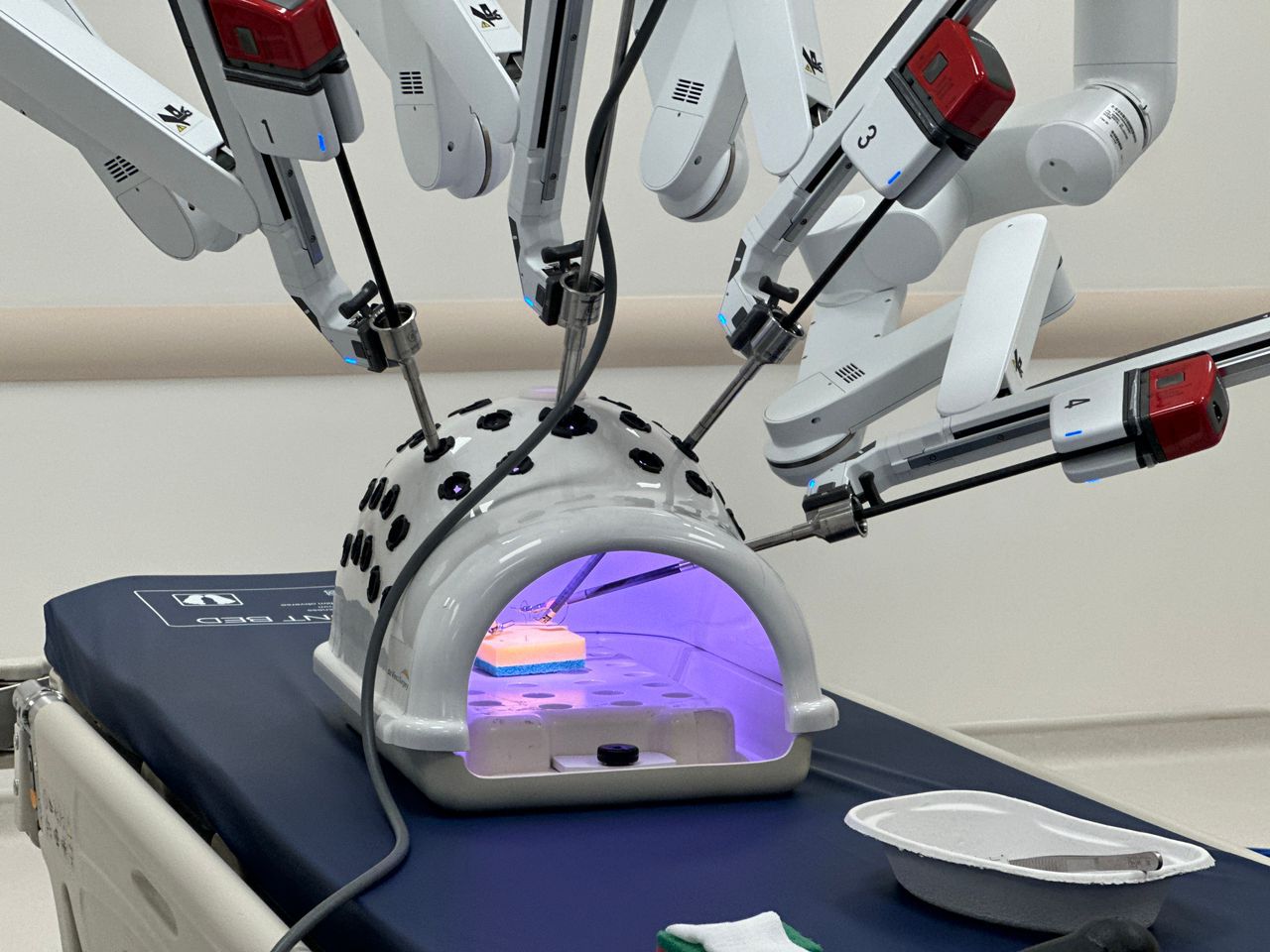 Da Vinci Xi Surgical System