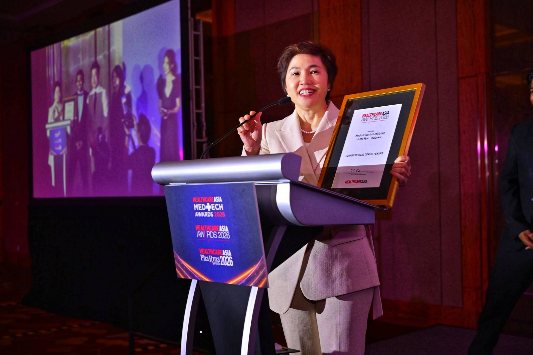 Christine Lee, CEO of Sunway Medical Centre Penang, giving speech Healthcare Asia Award 2026