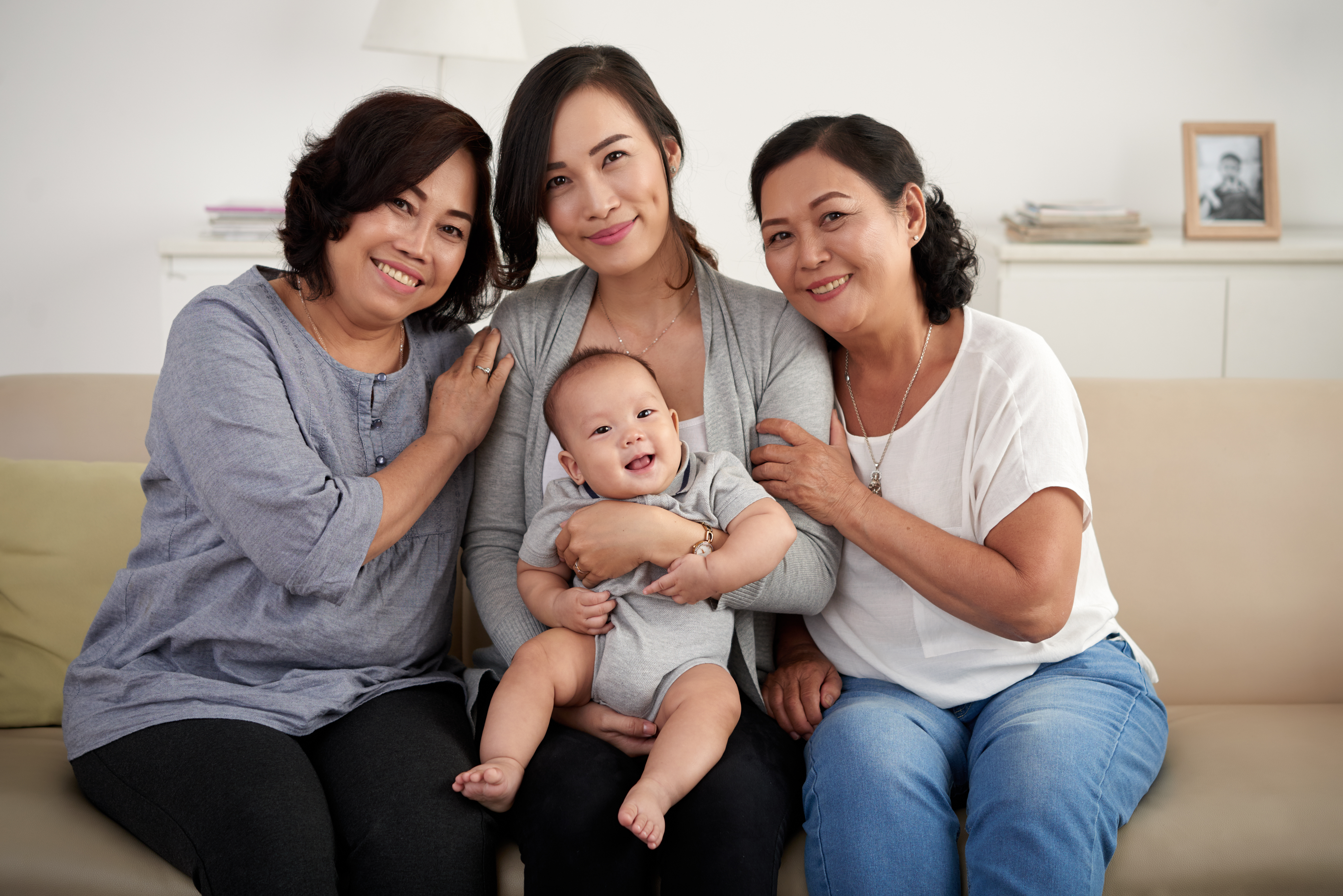 women asian family